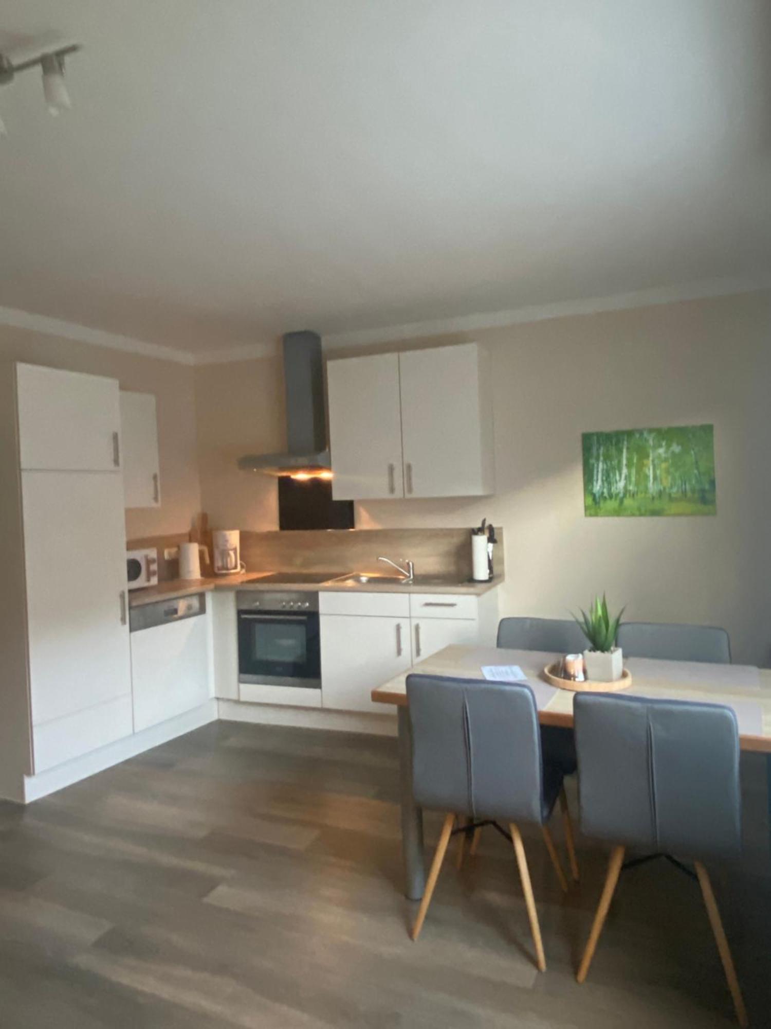 Ferienwohnung Ambiente II Und III คล็อตเทน ภายนอก รูปภาพ